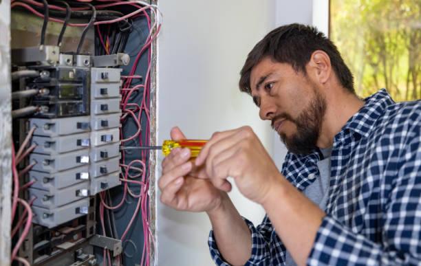 Best Electrical Troubleshooting Services  in Glencoe, FL
